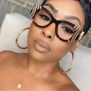 Luxury Fashion Frames